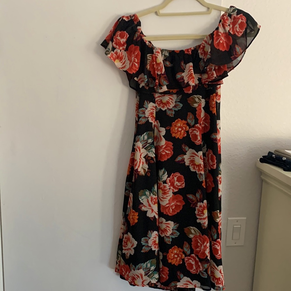 Red Rose Off the Shoulder dress - Picture 2 of 2